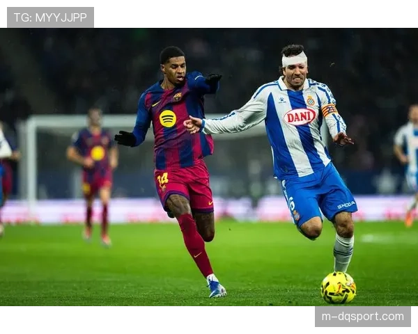 西甲联盟推出全新“足球遗产”巡回展,首站位于巴塞罗那 西甲联盟推出全新“足球遗产”巡回展,首站位于巴塞罗那